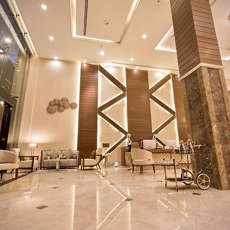 Ayam Lilian Aparthotel Μπουράιντα Εξωτερικό φωτογραφία