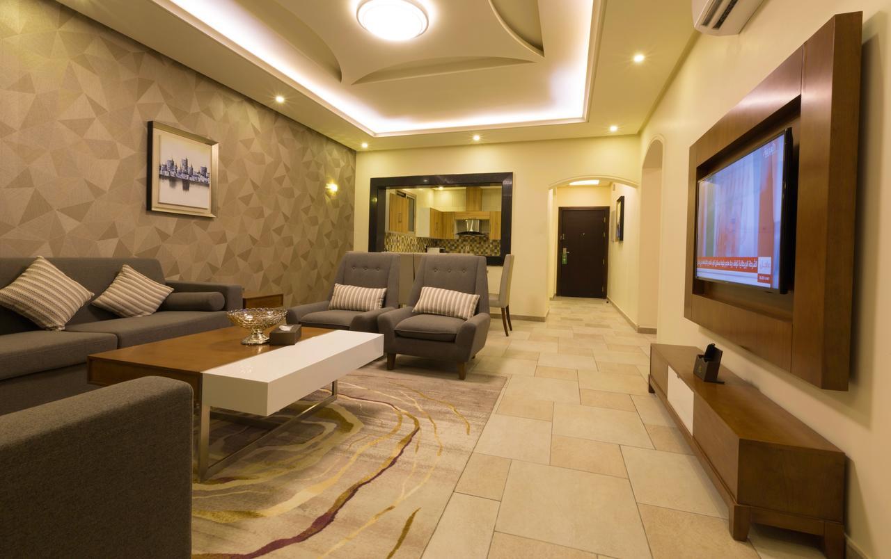 Ayam Lilian Aparthotel Μπουράιντα Εξωτερικό φωτογραφία