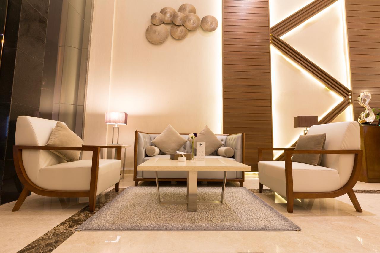Ayam Lilian Aparthotel Μπουράιντα Εξωτερικό φωτογραφία