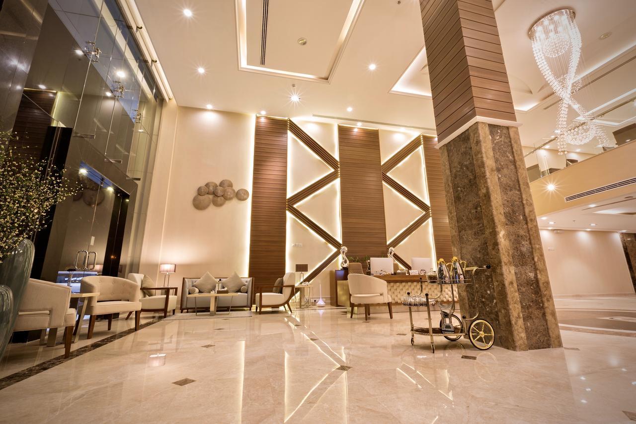 Ayam Lilian Aparthotel Μπουράιντα Εξωτερικό φωτογραφία