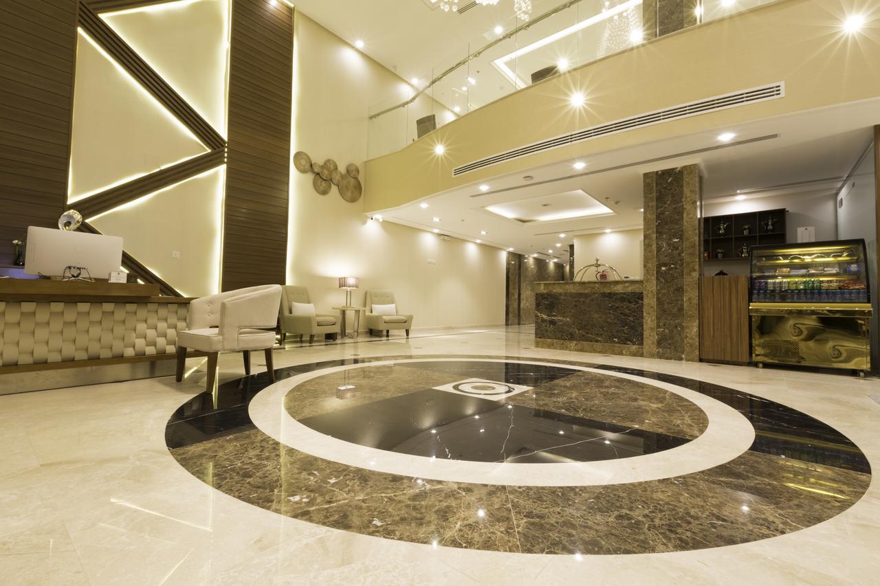 Ayam Lilian Aparthotel Μπουράιντα Εξωτερικό φωτογραφία